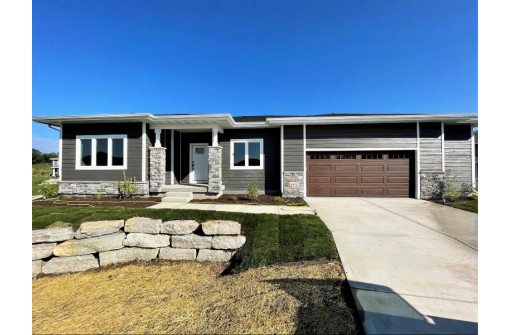 4973 Prairie Spring Ct, Waunakee, WI 53597