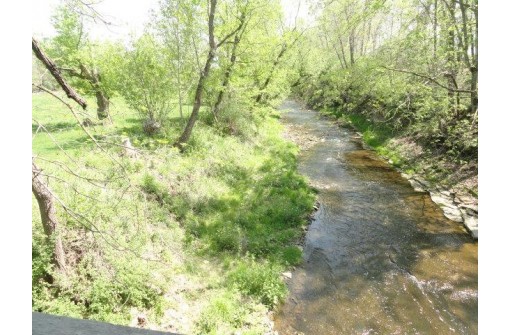 15.21 ACRES Fountain Bluff Ln, Platteville, WI 53818