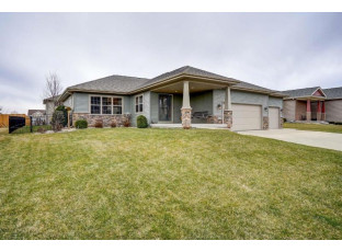 1629 Silverado Dr Sun Prairie, WI 53590