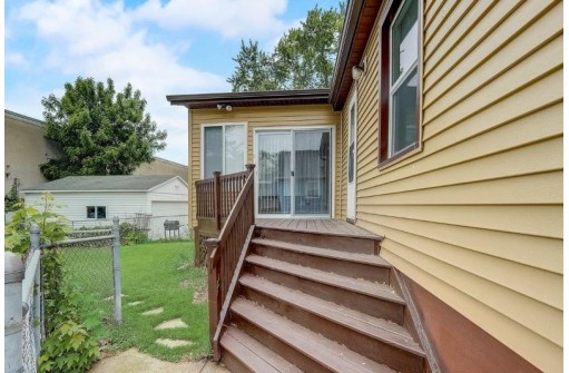 1406 Packers Ave, Madison, WI 53704