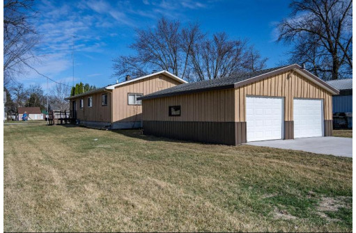 709 S Division St, New Lisbon, WI 53950