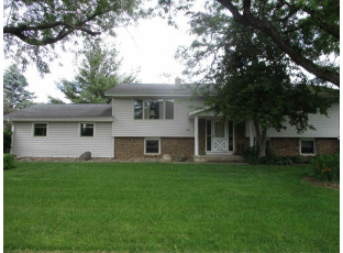 6762 Sunset Meadow Dr Windsor, WI 53598