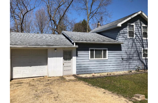 2832 S Lucas St, Orfordville, WI 53576