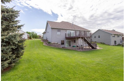 311 N 12th Ave, Monroe, WI 53566