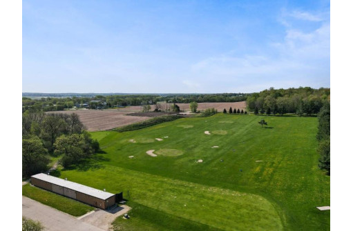 1629 N Golf Glen E, Madison, WI 53704