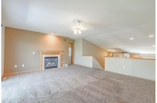 308 Concord Dr, Oregon, WI 53575