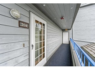 5391 Mariners Cove Dr 204 Madison, WI 53704