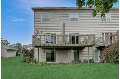 578 N Westmount Dr, Sun Prairie, WI 53590