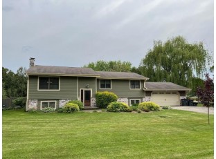 5601 Lavin Way Waunakee, WI 53597