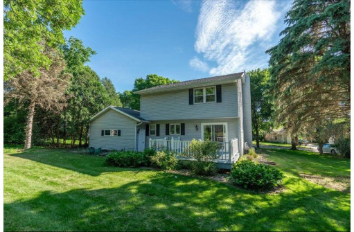 5 Laramie Ct, Madison, WI 53719