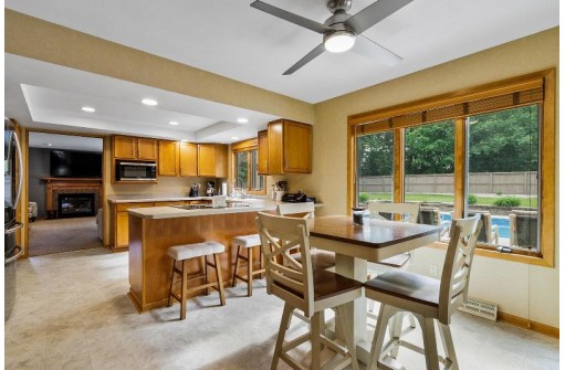 535 Oakridge Dr, Portage, WI 53901