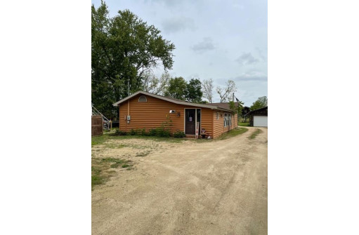 126 Main St, Montello, WI 53949