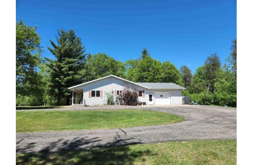 352 Quiet Waters Tr, Nekoosa, WI 54457