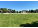 363 Vista Cir, Columbus, WI 53925