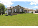 3727 Red Stone Dr, Janesville, WI 53548