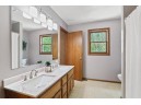 918 Sky Ridge Dr, Madison, WI 53719