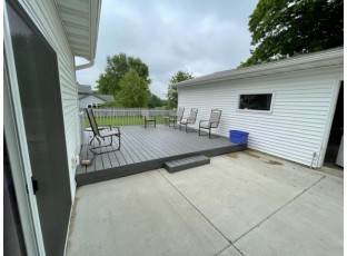 655 Hamilton St Columbus, WI 53925