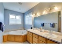 7572 Lokken Ln, Verona, WI 53593