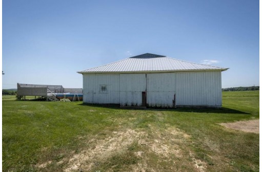 965 Hwy 14, Oregon, WI 53575