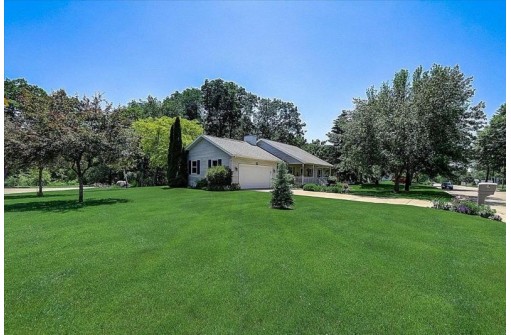 320 Green St, Pardeeville, WI 53954