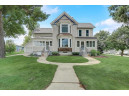 601 5th St, New Glarus, WI 53574