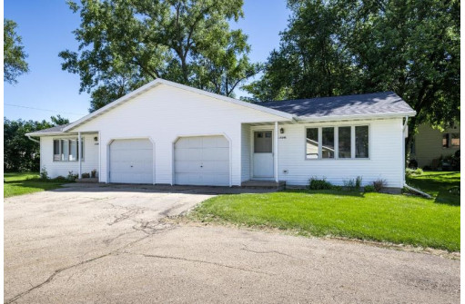 1724A Main St A, Stoughton, WI 53589