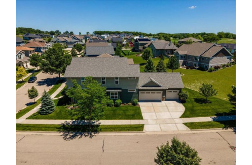 5035 Sawgrass Terr, Middleton, WI 53597