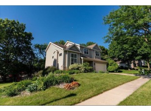 7701 Twinflower Dr Madison, WI 53719