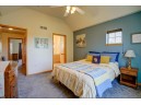 7131 Discovery Ln, Madison, WI 53719