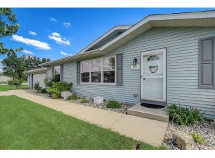 303 Vince St Pardeeville, WI 53954