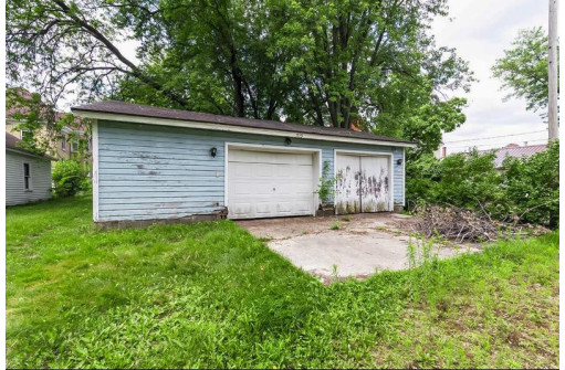 515 W Wisconsin St, Portage, WI 53901