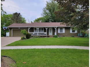 1954 River View Dr Janesville, WI 53546