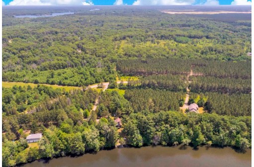 347 Twin Lakes Tr, Nekoosa, WI 54457