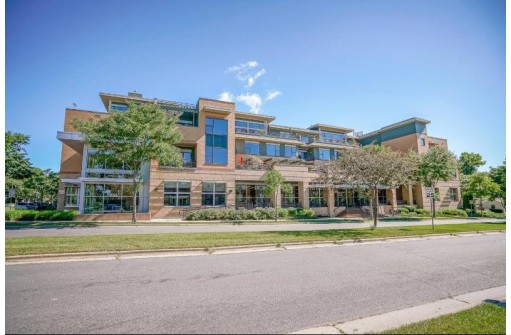 555 S Midvale Blvd 203, Madison, WI 53711