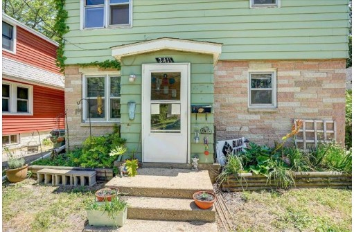 2411 Superior St, Madison, WI 53704