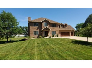 511 Skogen Rd Cambridge, WI 53523