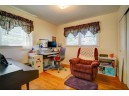 964 Taylor Ln, Stoughton, WI 53589