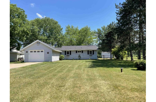 W10979 Big Slough Rd, Portage, WI 53901