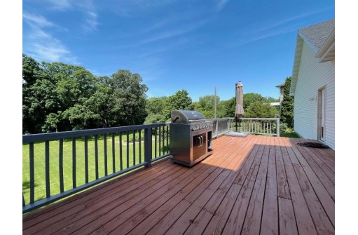 506 Riverview Ct, DeForest, WI 53532