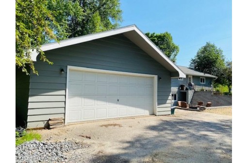 605 Lincoln St, Mauston, WI 53948