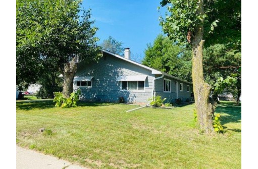 605 Lincoln St, Mauston, WI 53948