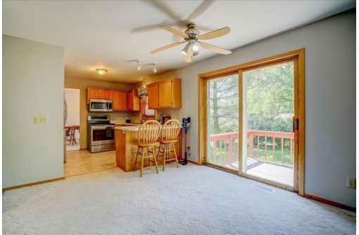 21 Star Fire Ct, Madison, WI 53719