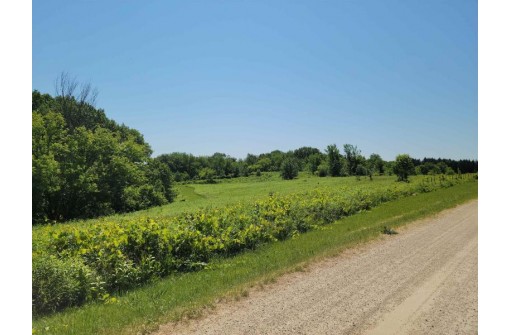 S6830 Geesa Rd, De Soto, WI 54624