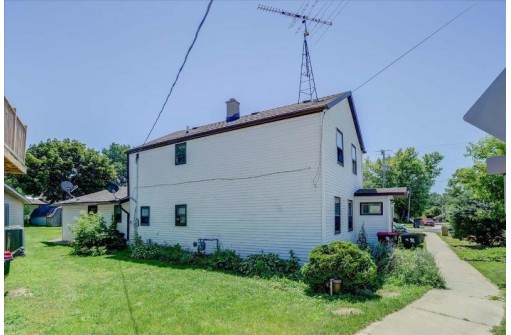 223 Exchange St, Cambridge, WI 53523