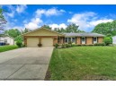 800 Somerset Dr, Janesville, WI 53546