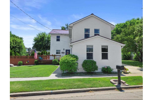 107 W Main St, Dane, WI 53529