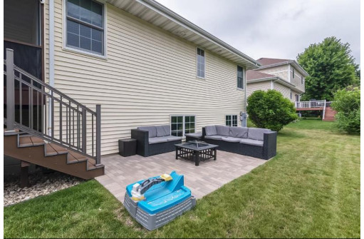 5176 Fox Sedge Ln, Fitchburg, WI 53711