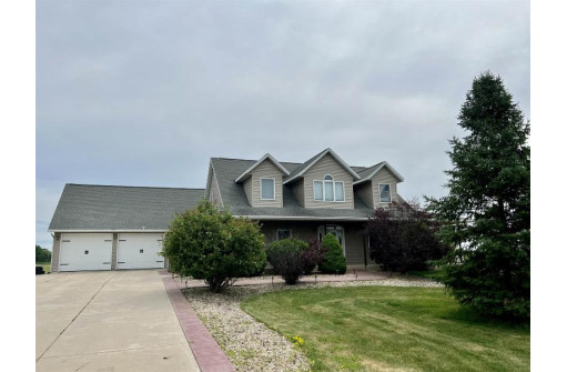 N7418 High Prairie Ln, New Glarus, WI 53574