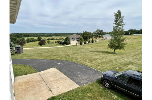 N7418 High Prairie Ln, New Glarus, WI 53574