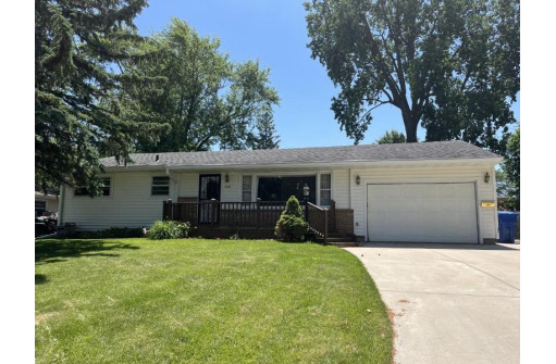 300 Ela Terr, Monona, WI 53716